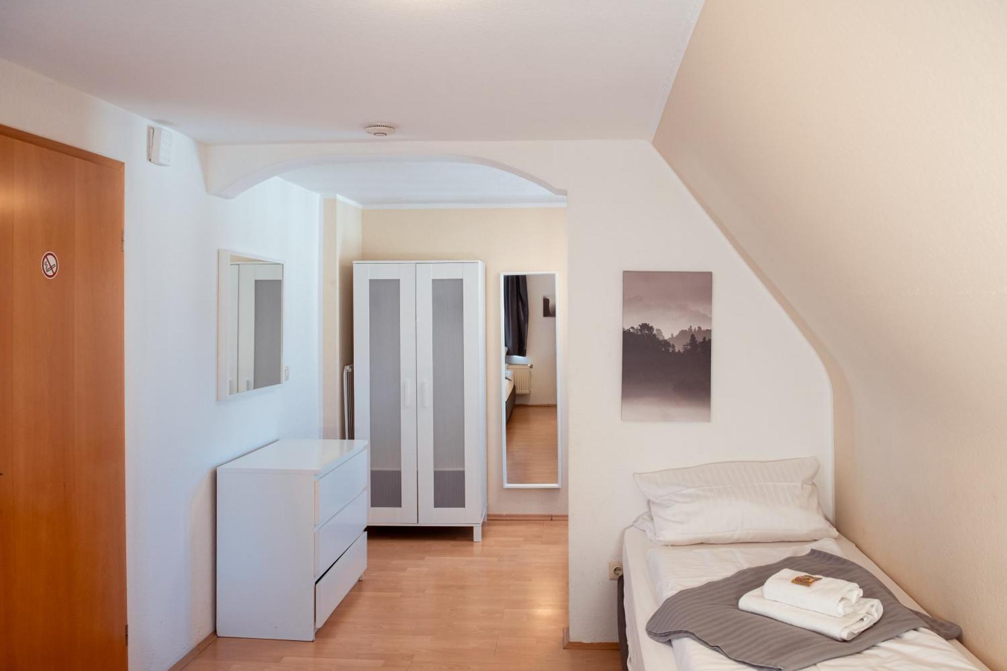 Ferienwohnung Haus99 Heiligenstrasse Fürth Exterior foto